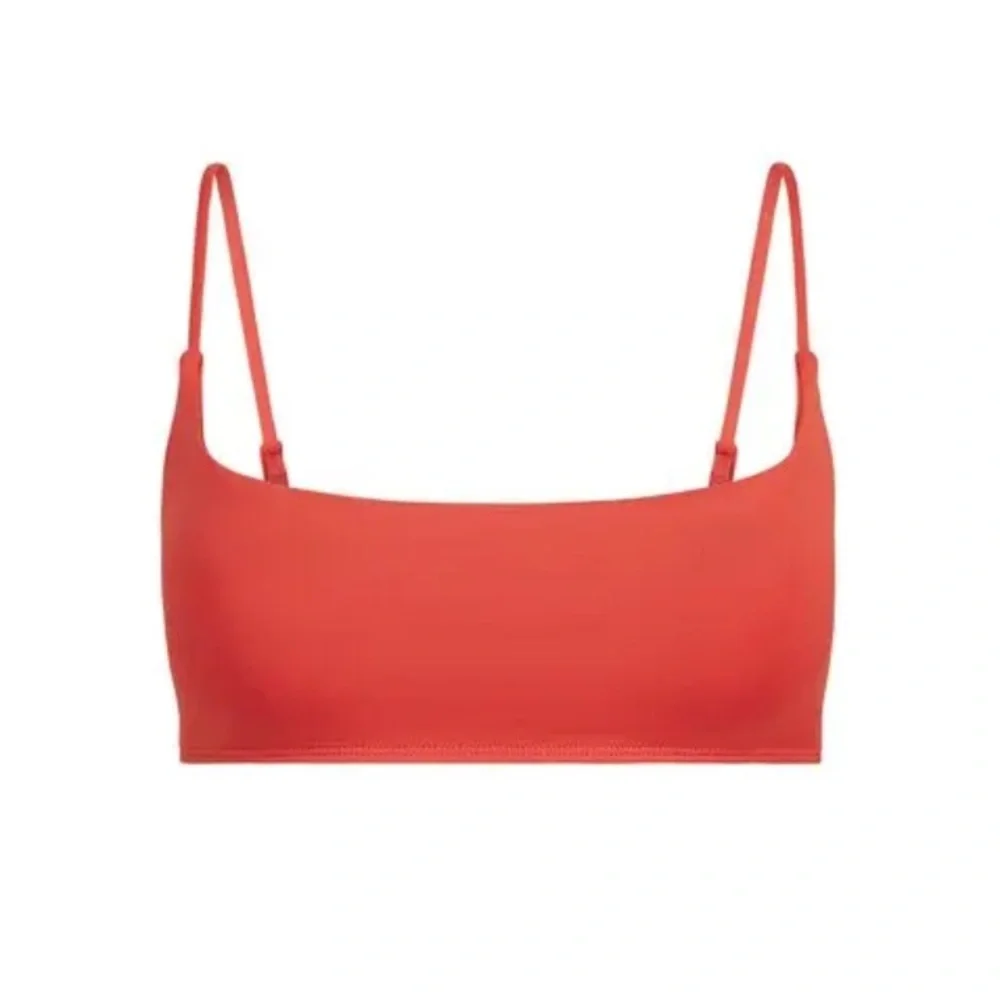 Sw56. Skims Terra iconic swim square neck bikini top nwt ❤️‍🔥
